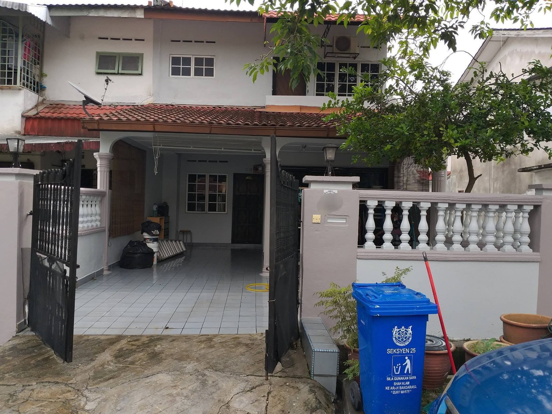 Cat Fasad & Pagar Rumah